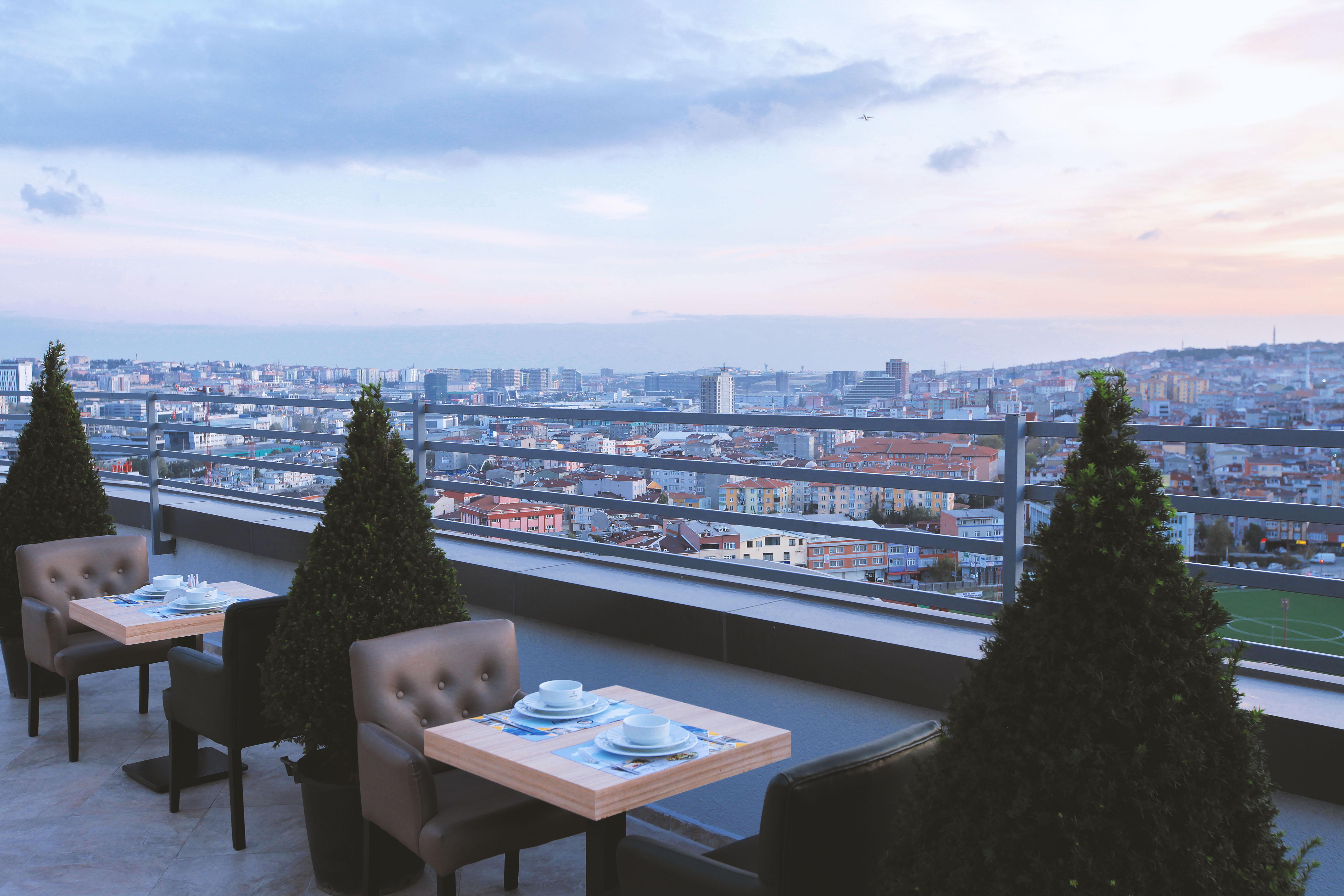 ซีเรนิตี้ สวีท อิสตันบูล แอร์พอร์ต Hotel ภายนอก รูปภาพ