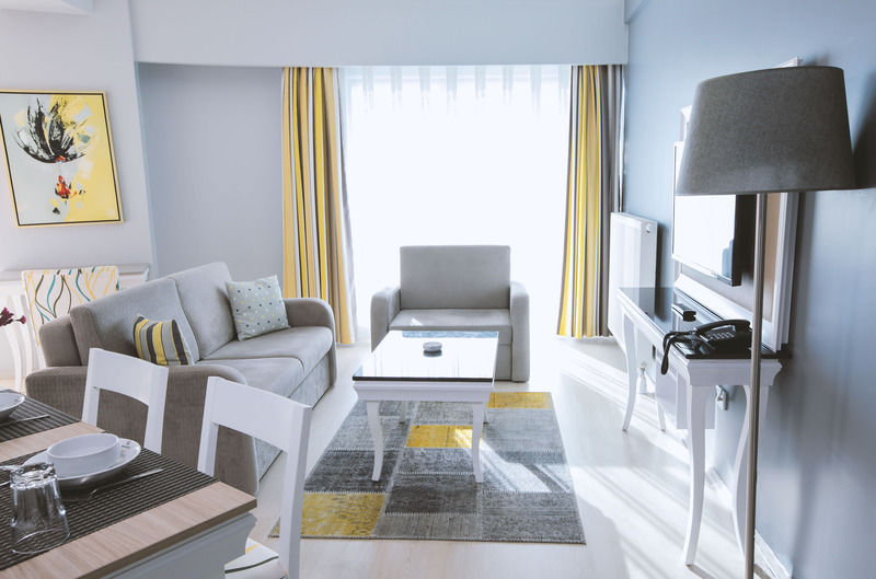 ซีเรนิตี้ สวีท อิสตันบูล แอร์พอร์ต Hotel ภายนอก รูปภาพ